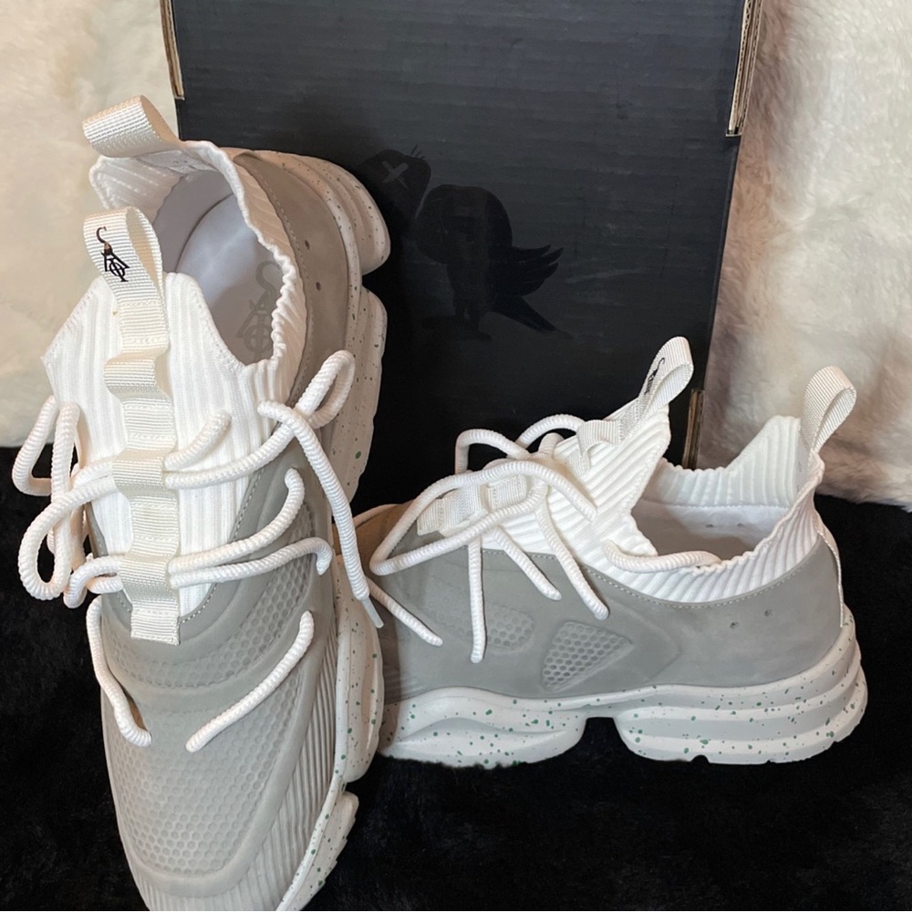 Sia Collective Mags size 13